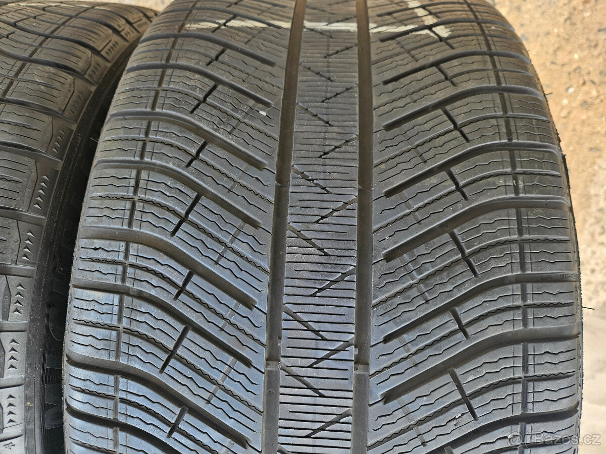305/35R21 109V XL Pilot Alpin 5 SUV N0 MICHELIN