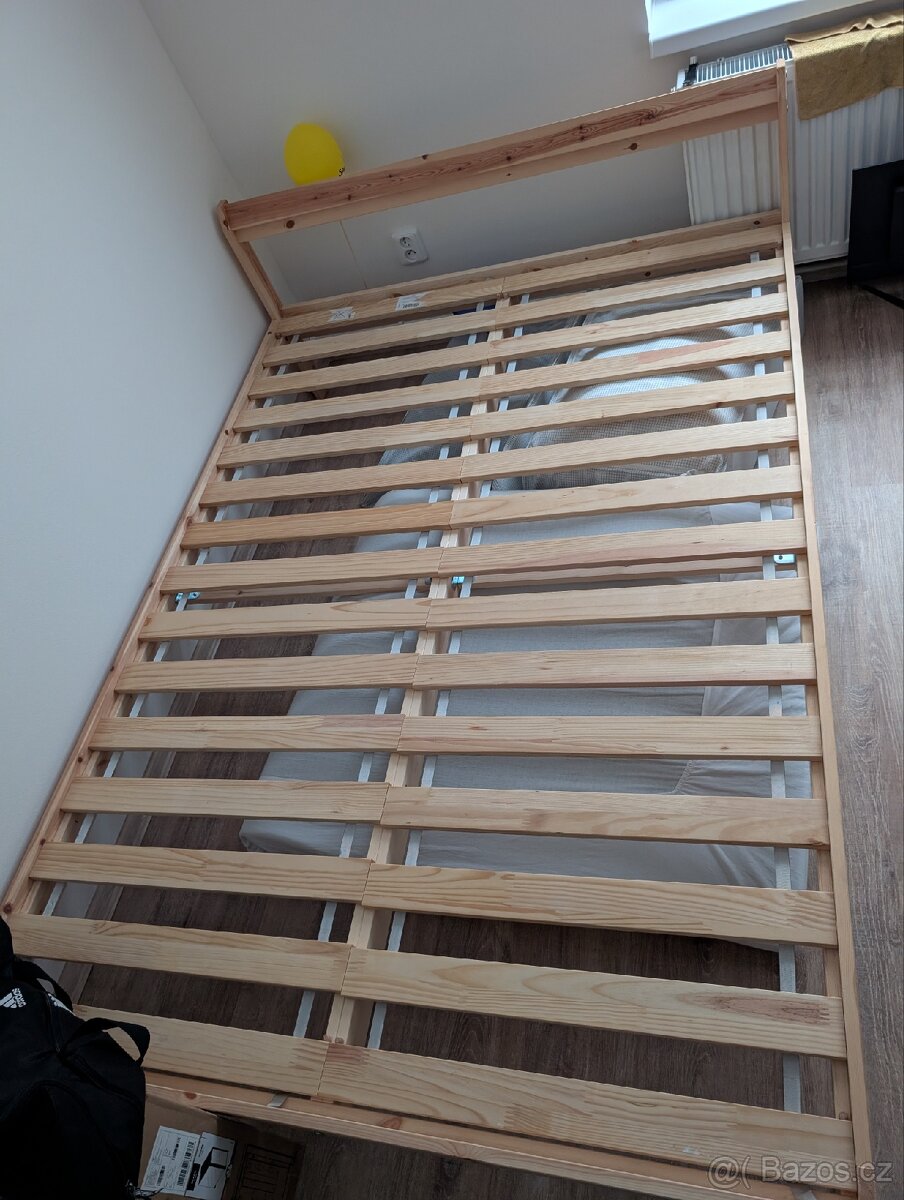 IKEA postel Neiden 140x200cm + rošty