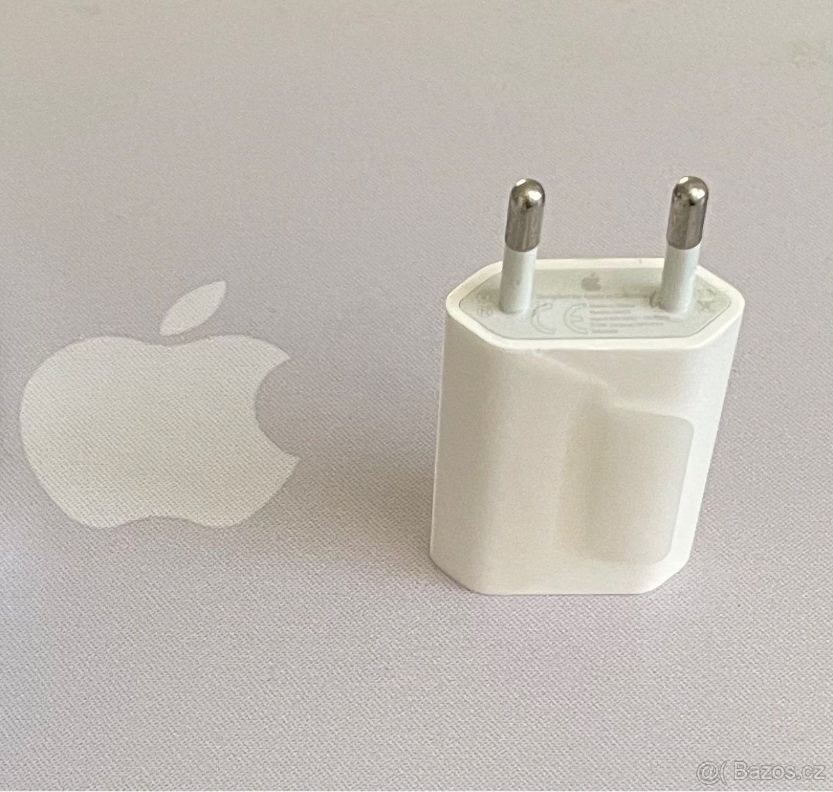 NOVÝ 5W originální napájecí adaptér Apple USB