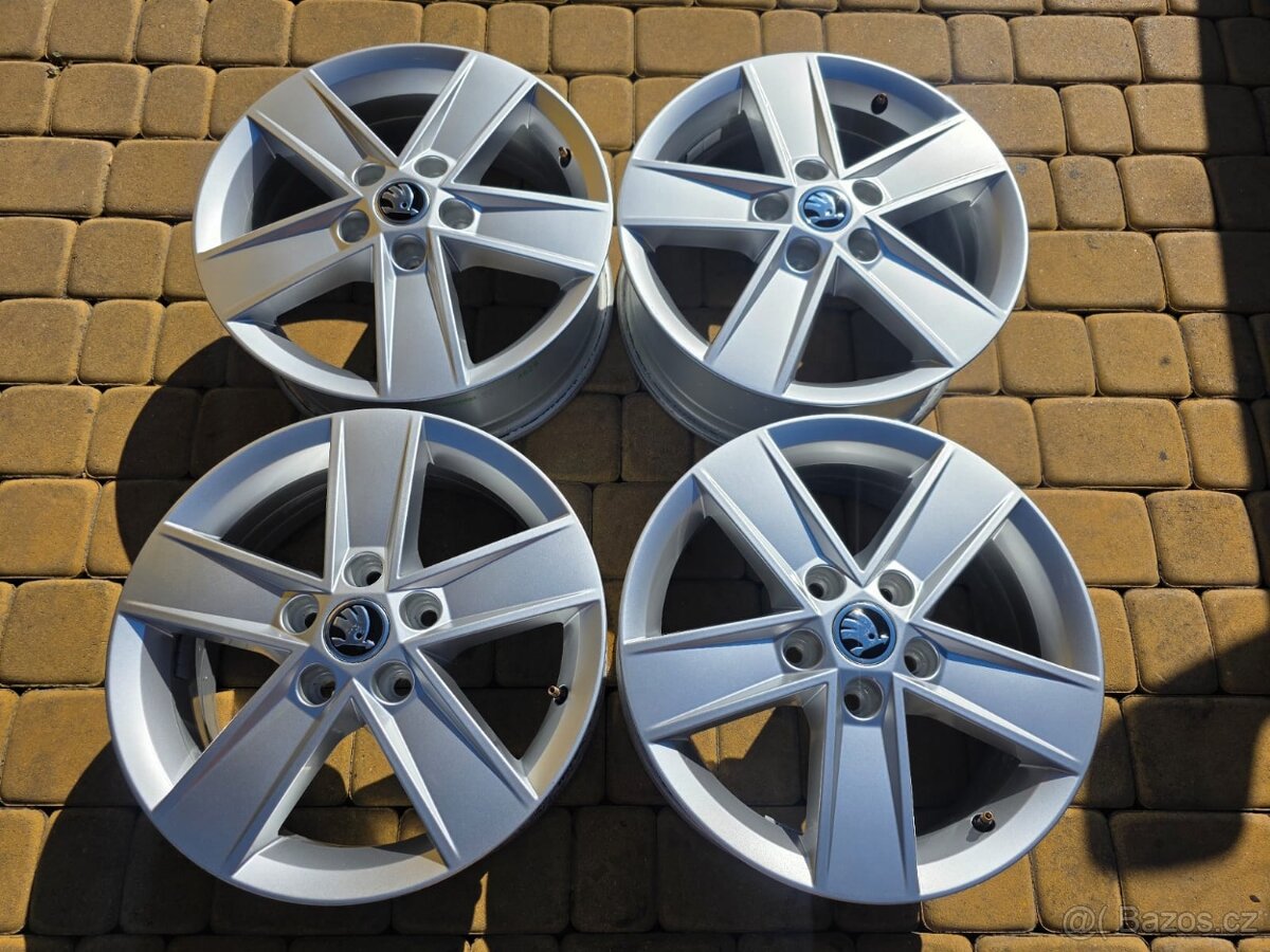 Sada alu kol 5x112 16" 6J ET48 Octavia 3