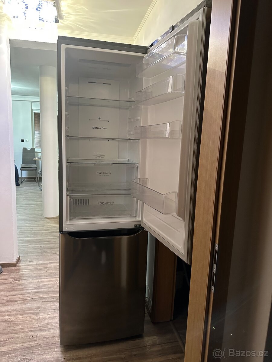 Prodám lednici LG GBB60PZMFS