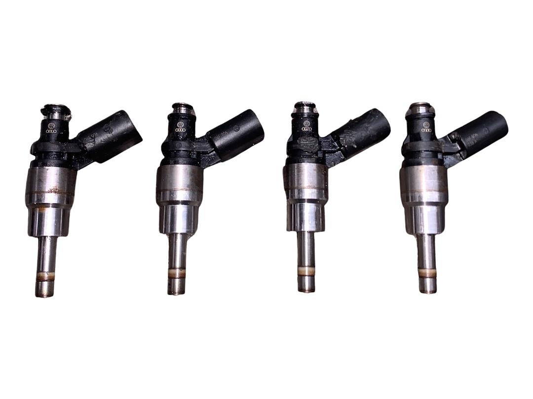 Vstřik vstřiky 06F906036A 2.0TSI 147KW AXX VW Passat B6 08