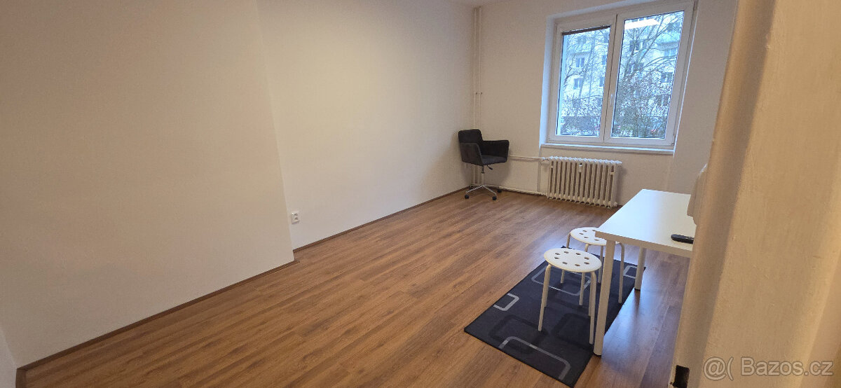 Dlouhodobý pronájem bytu 1+kk, Praha 9