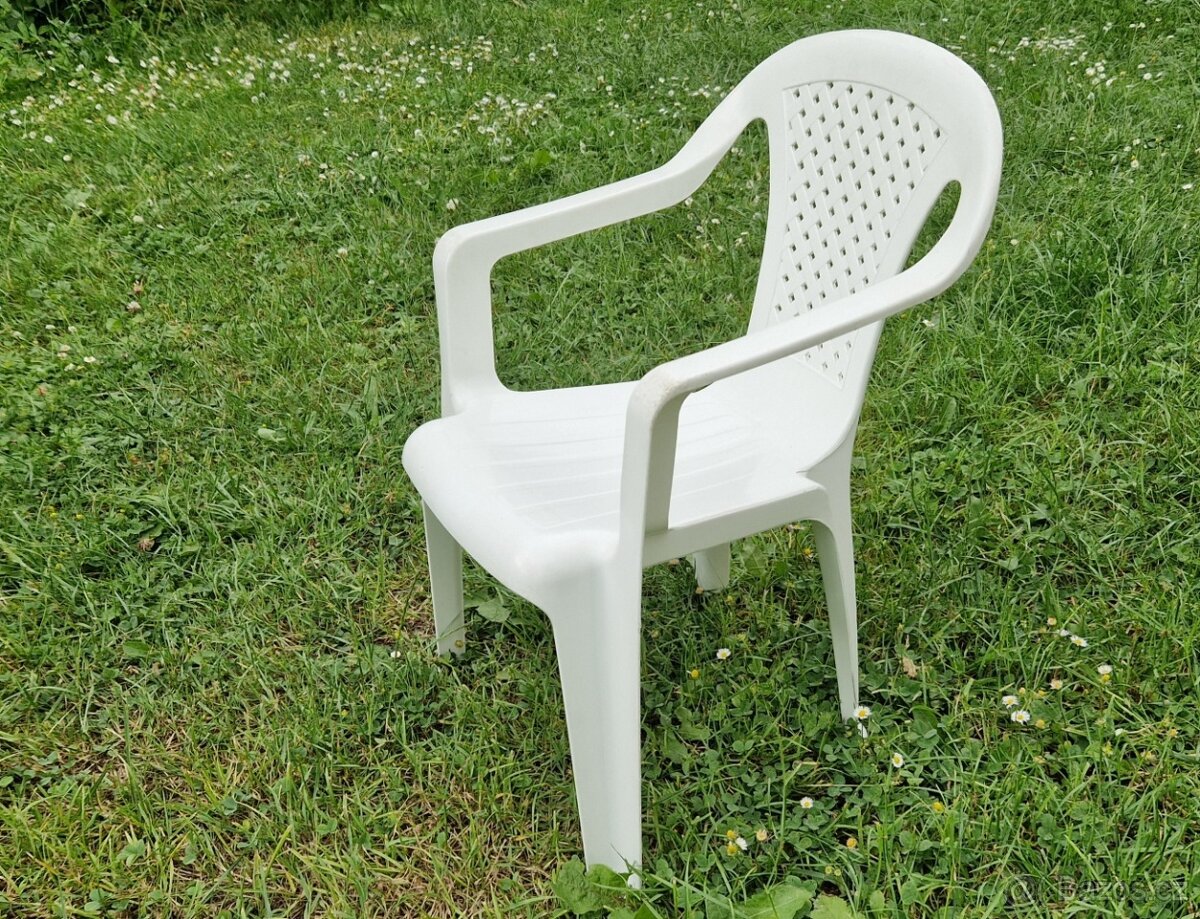 Dětské zahradní křesílko