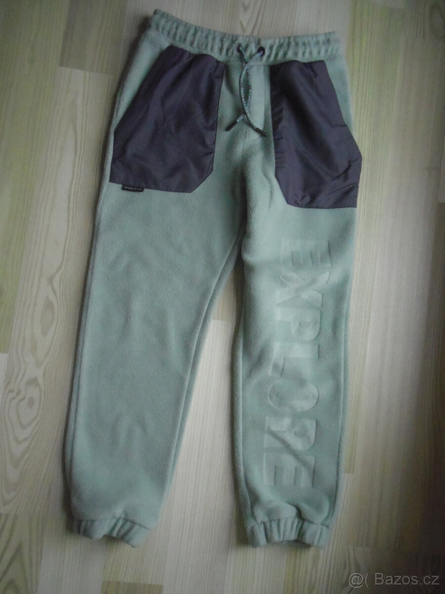 Tepláky Reserved vel. 146