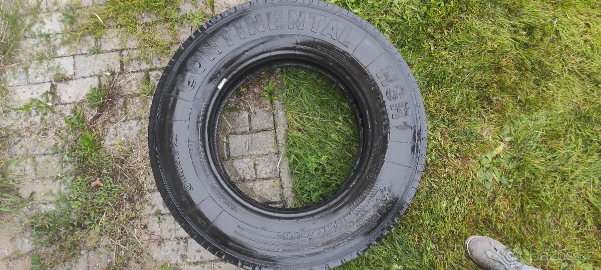 Prodám pneu Continental HSR1 305/70 R22.5