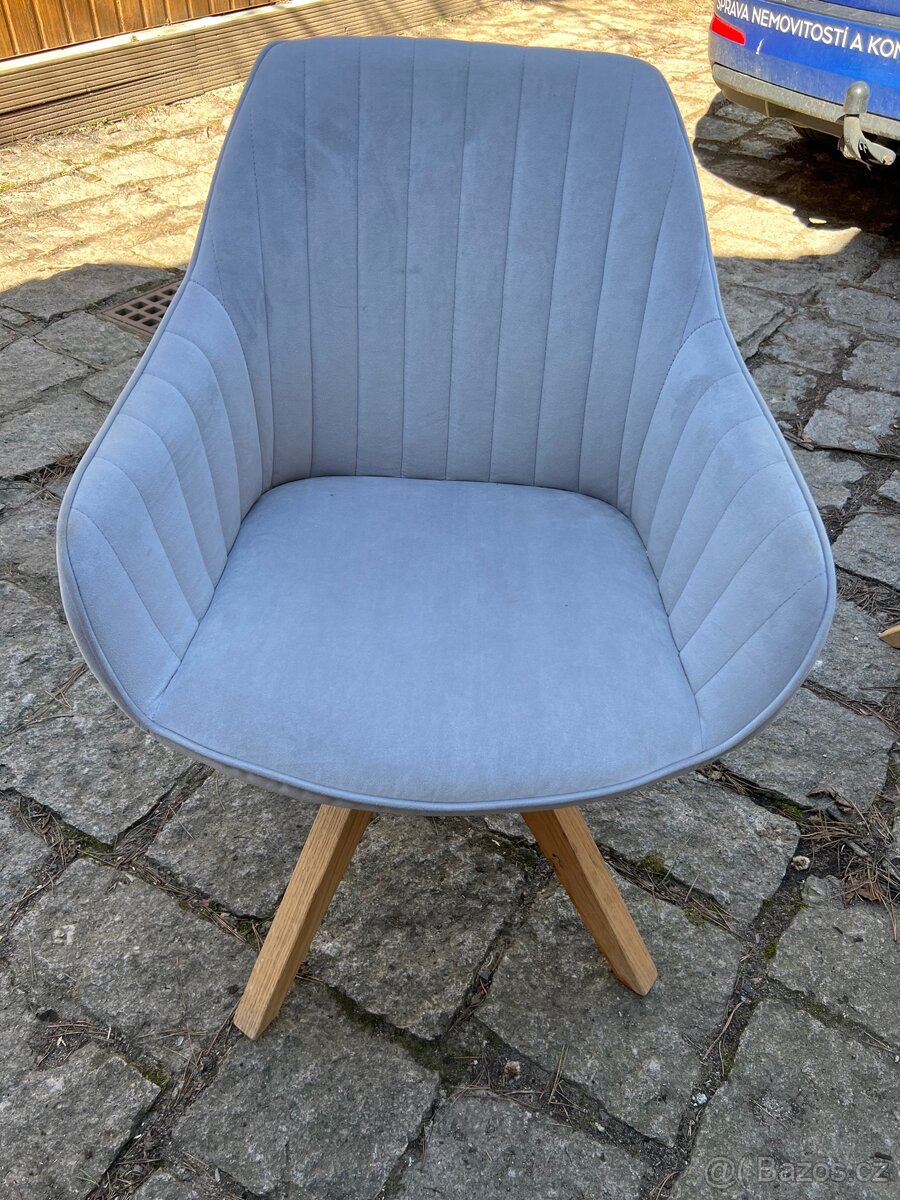 Designová čalouněná židle – skandinávský styl