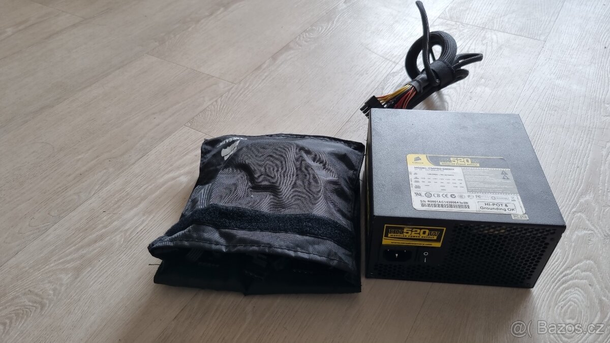 PC zdroj Corsair HX520
