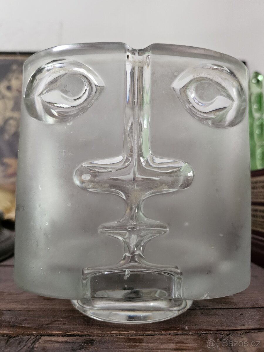 Sbírám STARÉ VÁZY, HUTNÍ SKLO, FUGURKY, SOŠKY, PORCELÁN