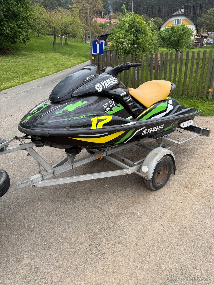 Yamaha GP1200R
