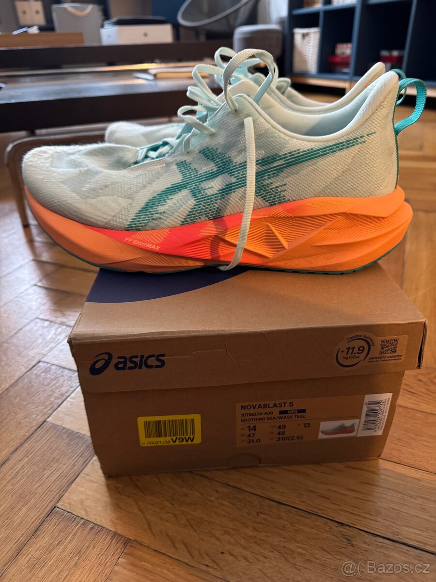 ASICS Novablast 5