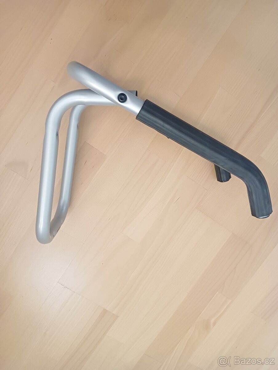 Thule 9771 - držák na zeď