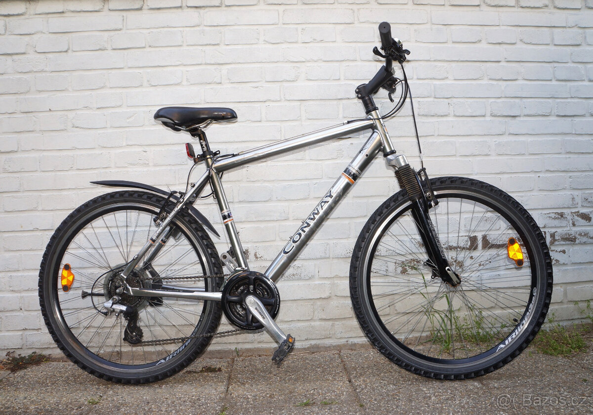 Málo jeté ALU horské kolo 26“ Conway, hliníkový rám M 19,5“.