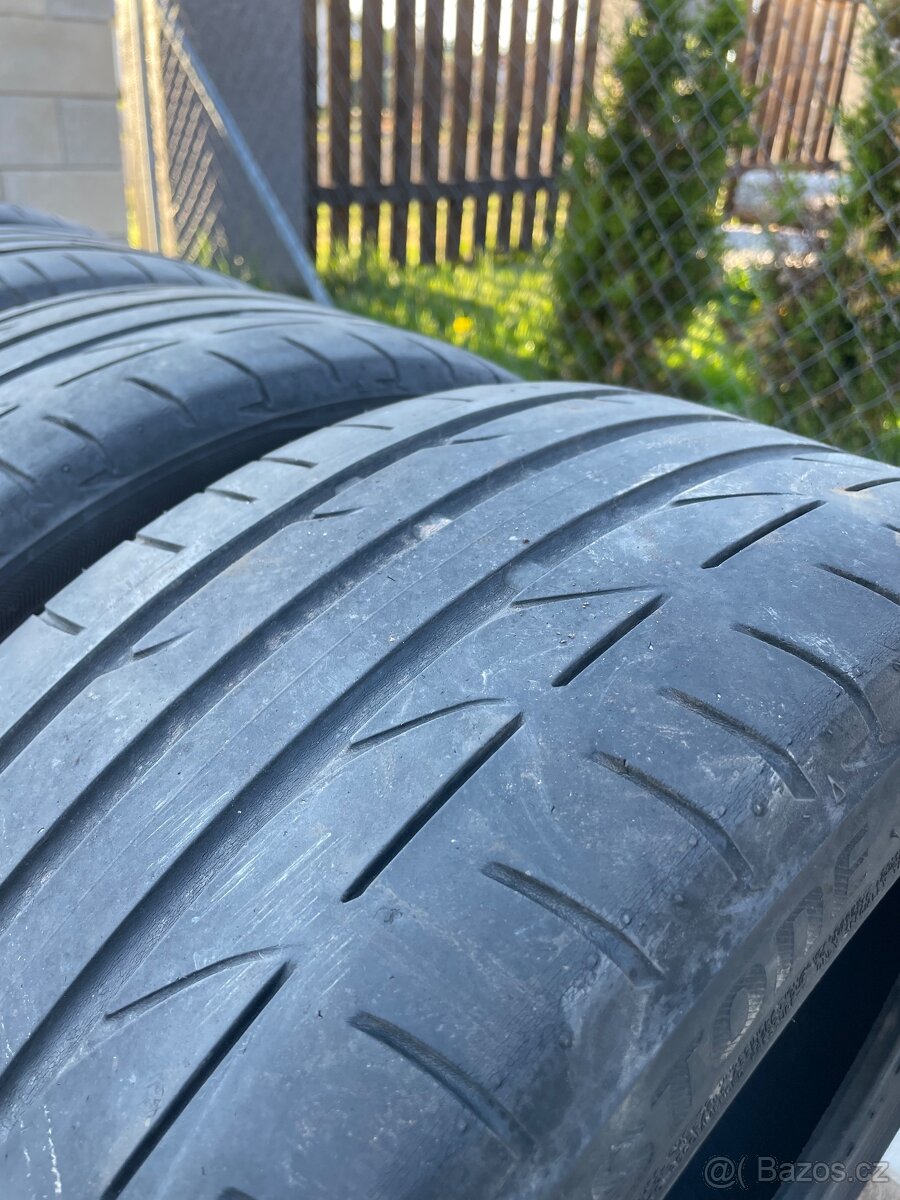 Letní pneu Bridgestone 225/40R18