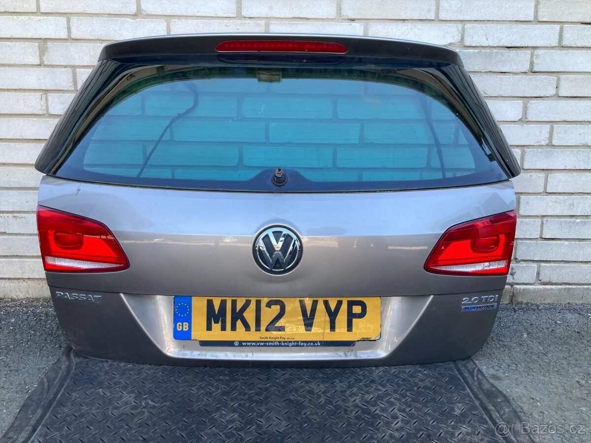 Páté dveře Passat B7 kombi