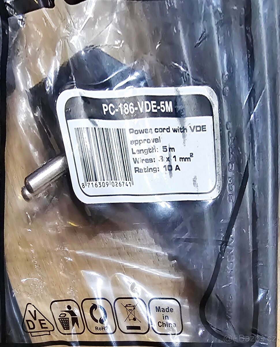 napájecí kabel 220, 5 metrů