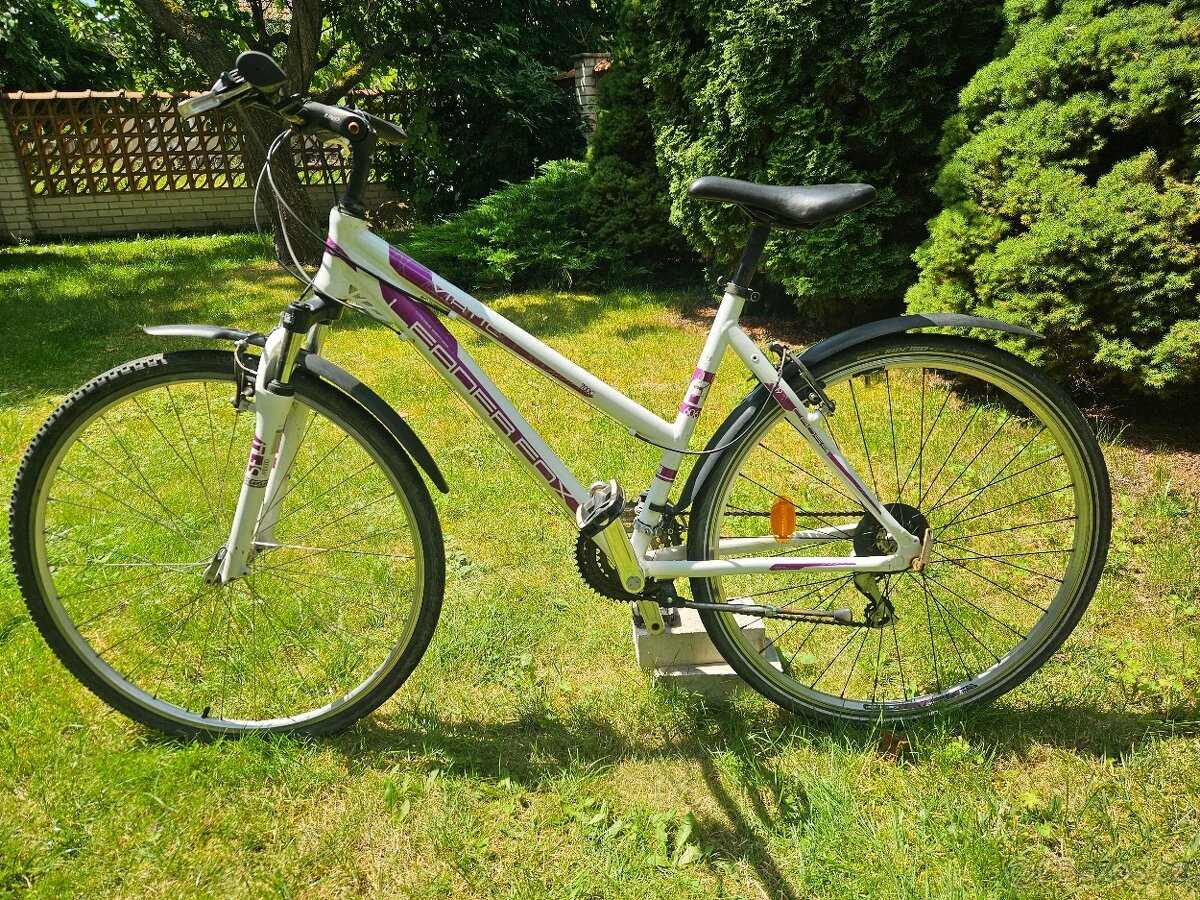Trekingove Kolo Leder Fox 28
