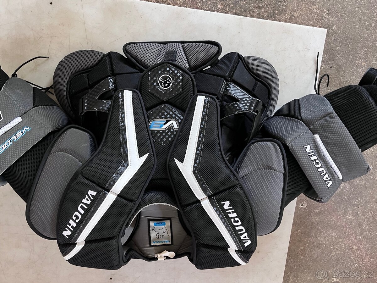 Vaughn Velocity V9 INT, Brankářská Vesta + Kalhoty
