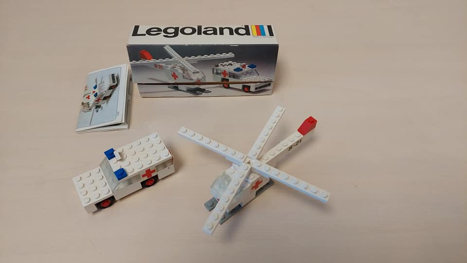 Lego 653 ambulance a helikoptera