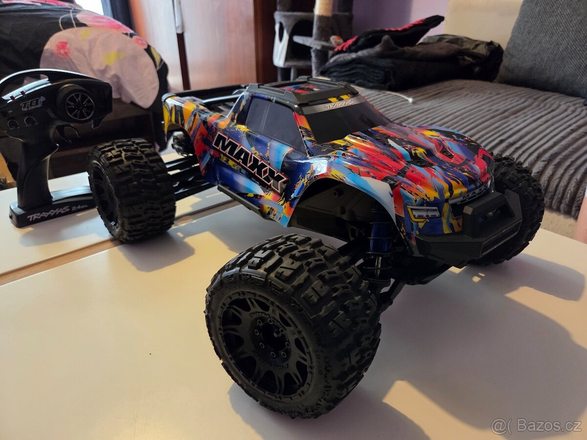 Traxxas maxx v2 widemaxx