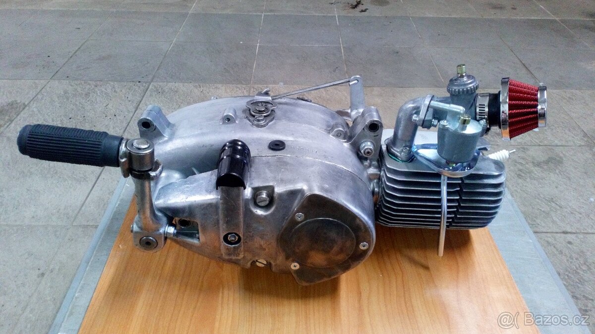 Motor Pionýr