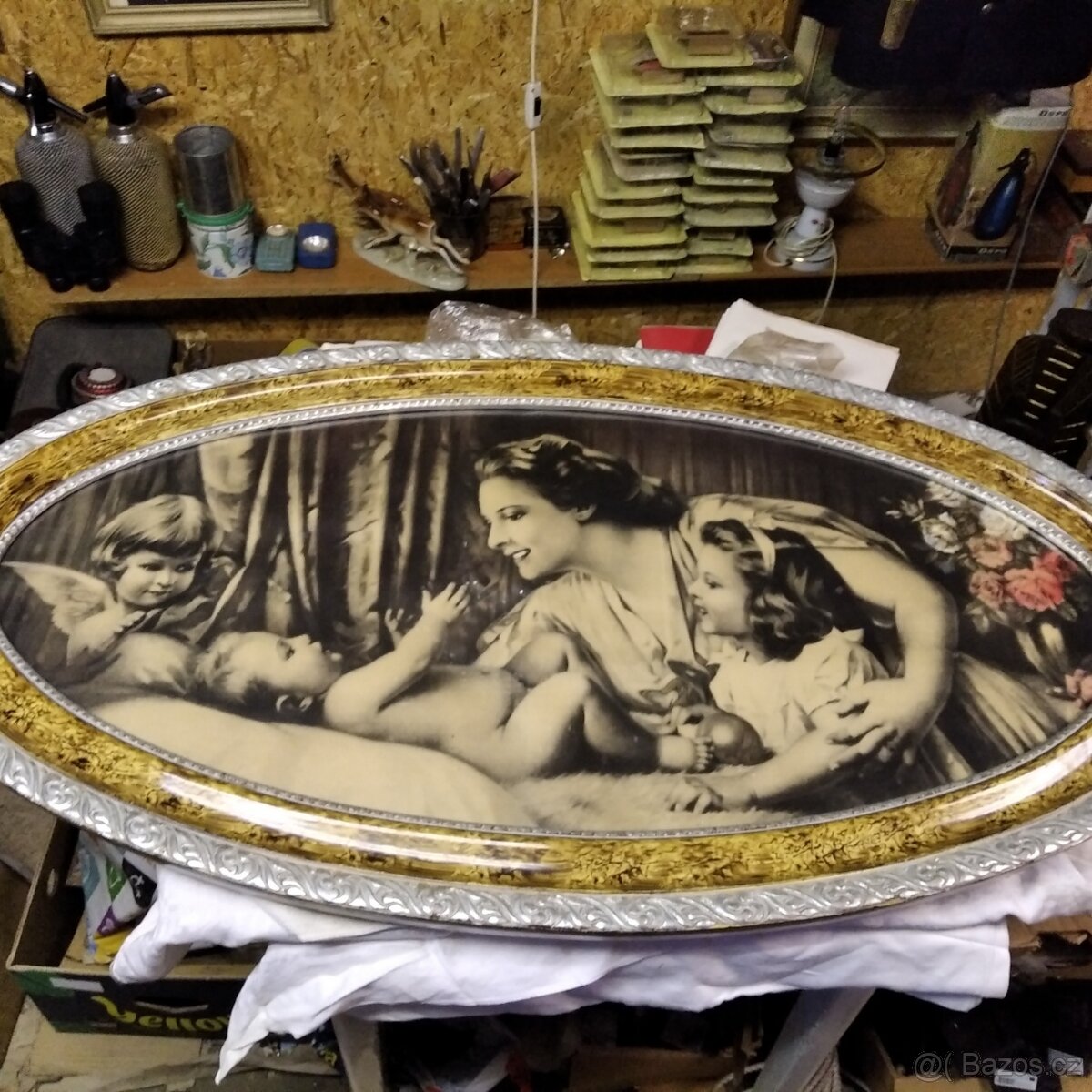 starozitne svate knihy obrazy tisky bisty