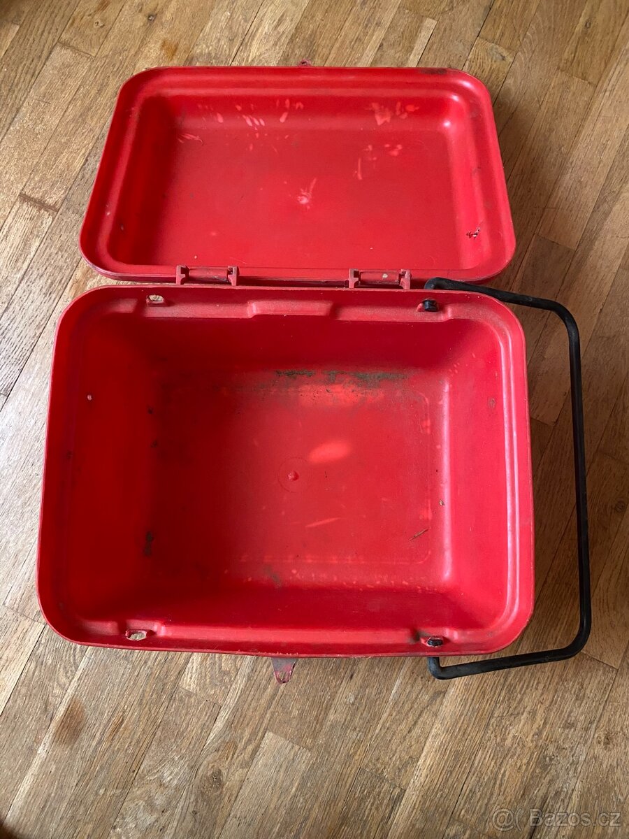 Krabice , bedna na čištění