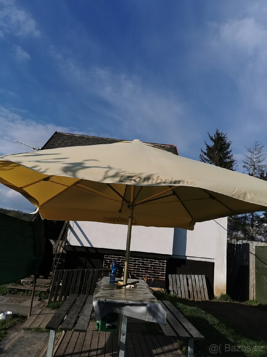 Hospodský slunečník