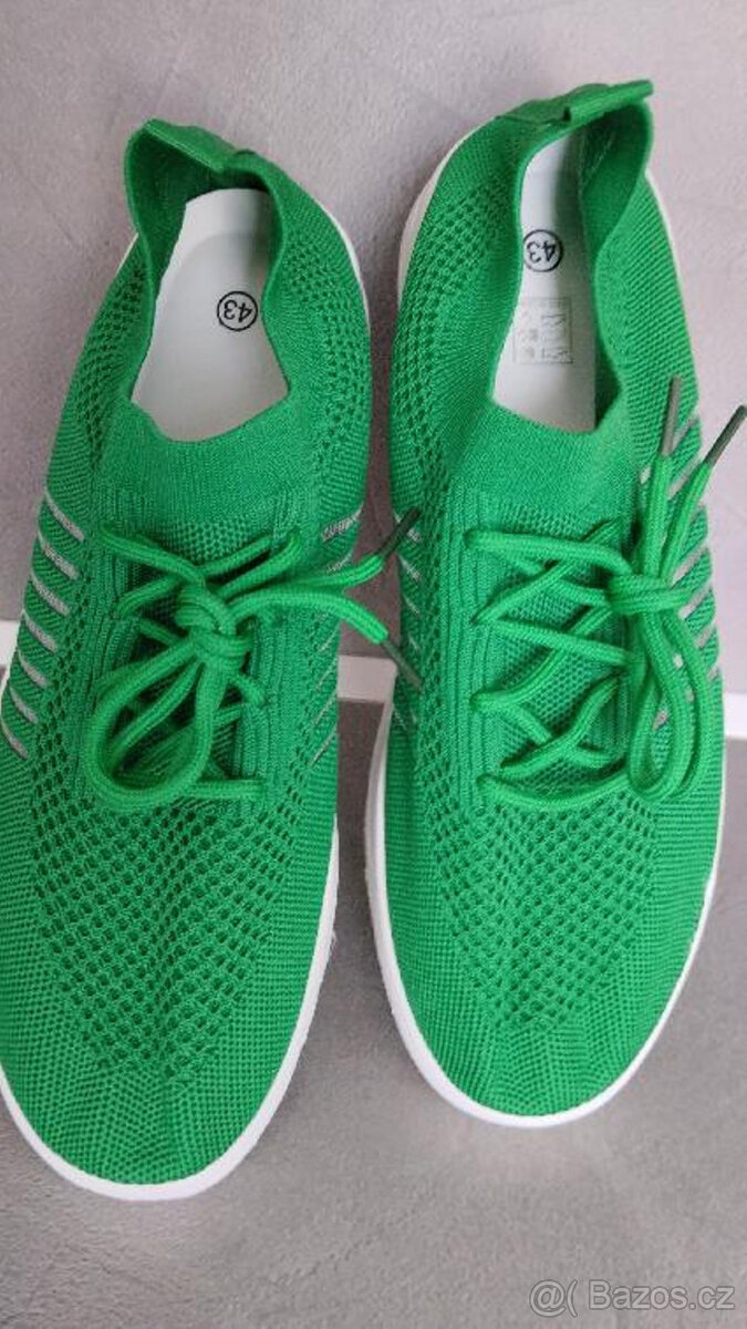 DÁMSKÉ TENISKY NOVÉ VEL.43
