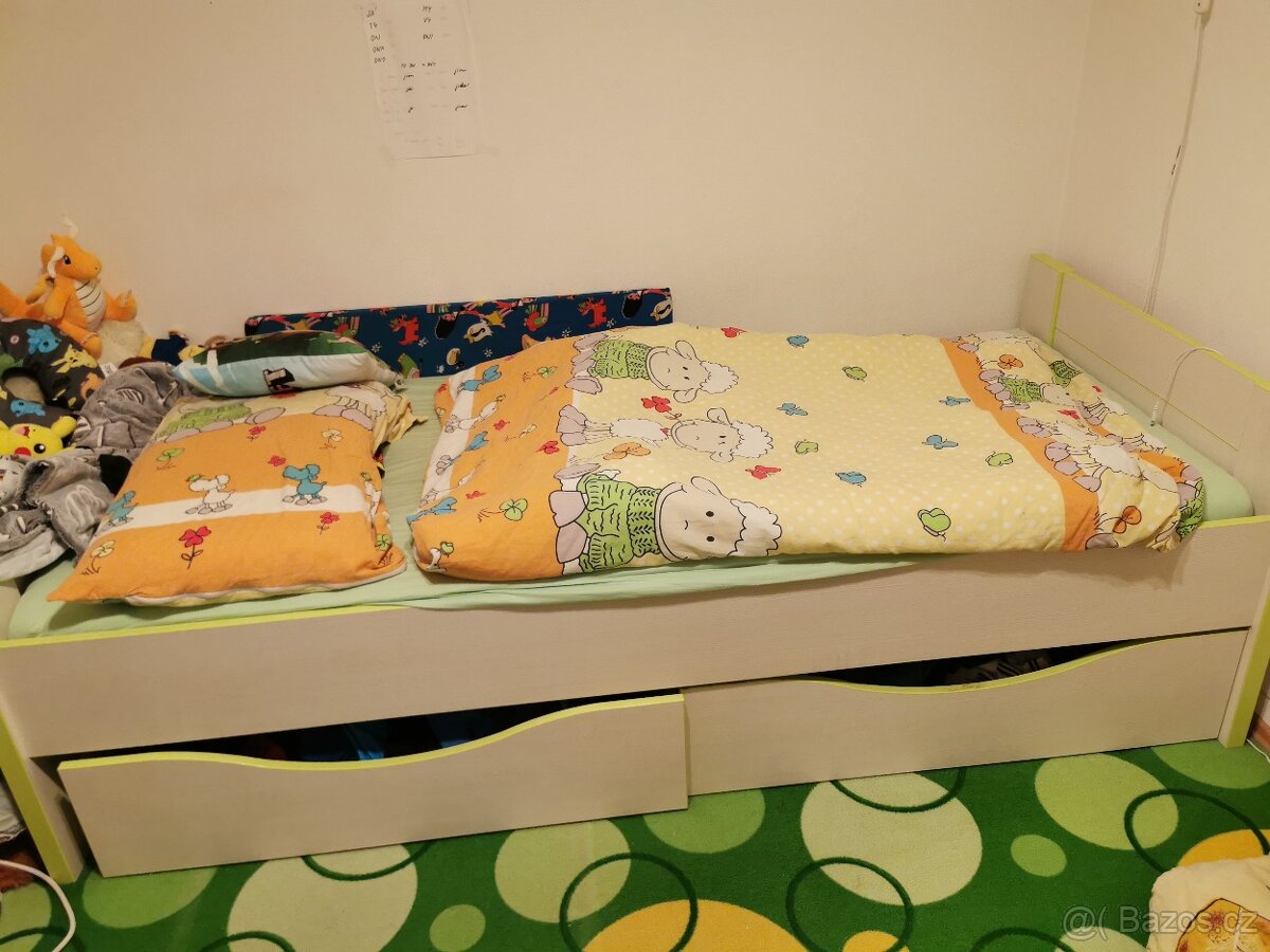 Prodám krásnou dětskou postel