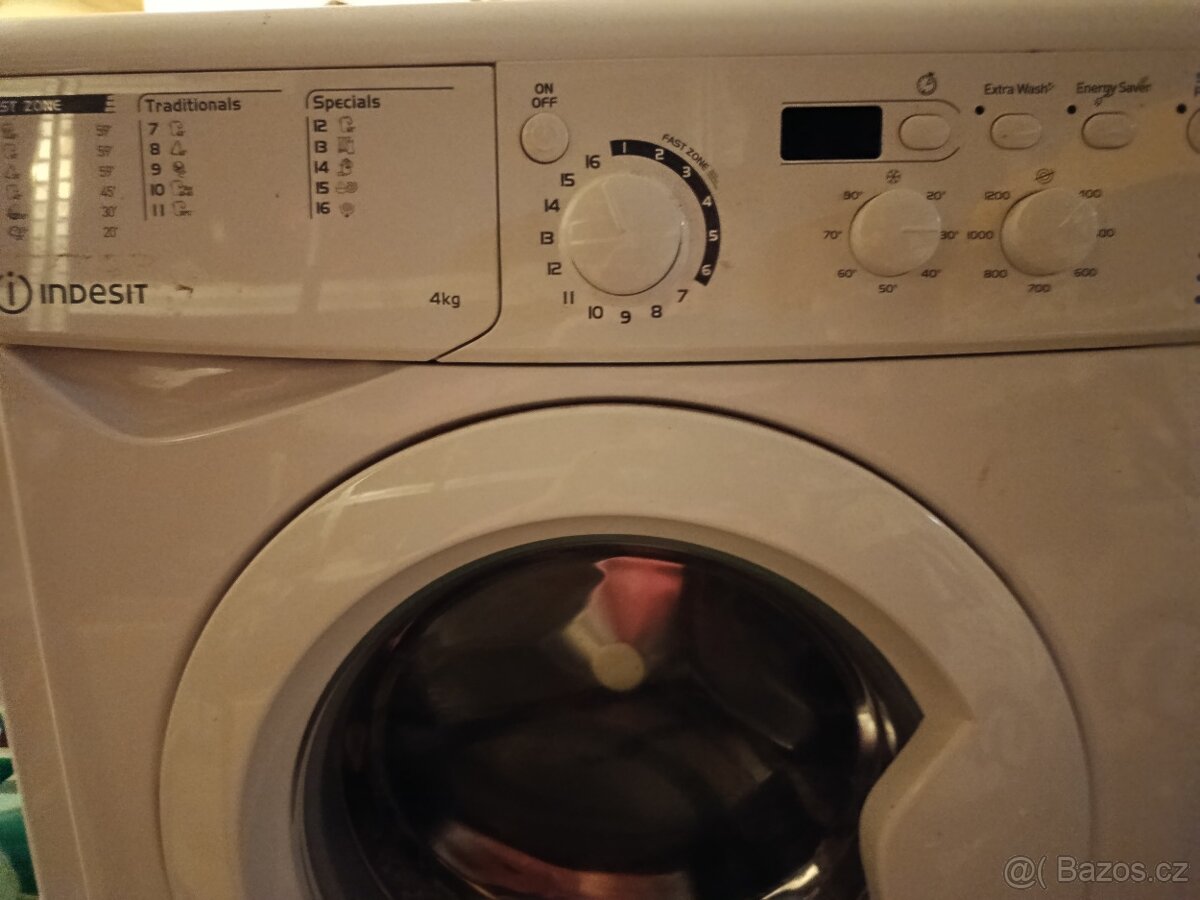 Automatická pračka hloubka 30cm