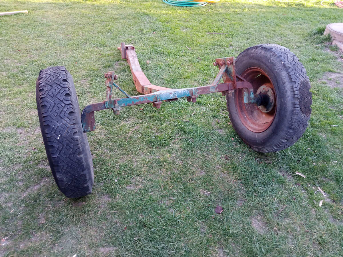 náprava na vlek za traktor
