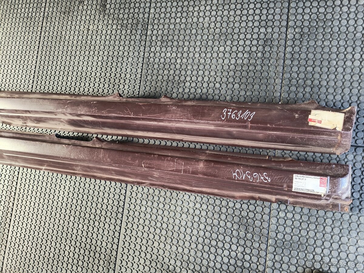 Prahy pro Opel Vectra/ Vauxhall Cavalier