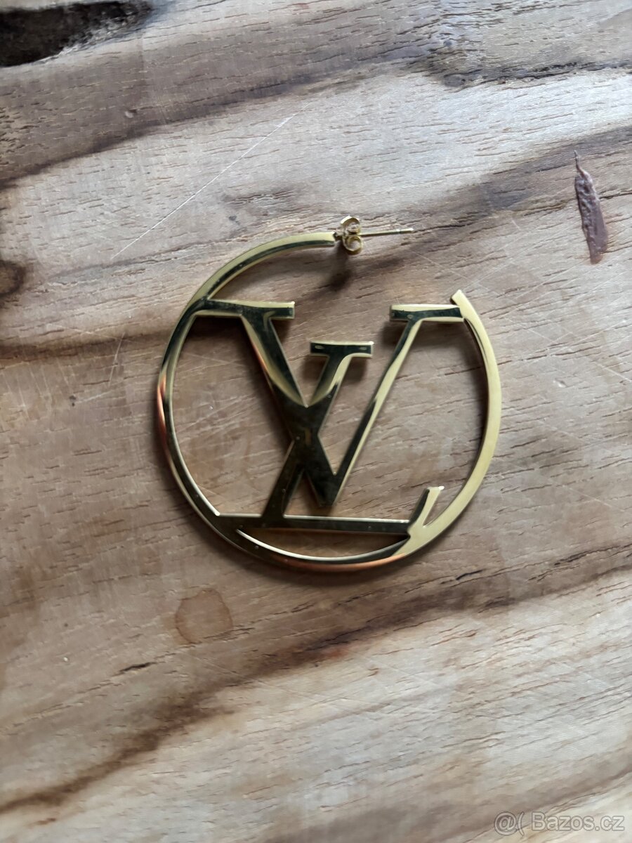 Zlaté náušnice Louis Vuitton