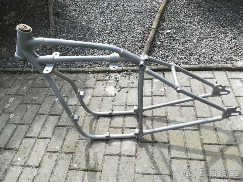 Prodám rám a ostatní součástky na Praga 500 BD