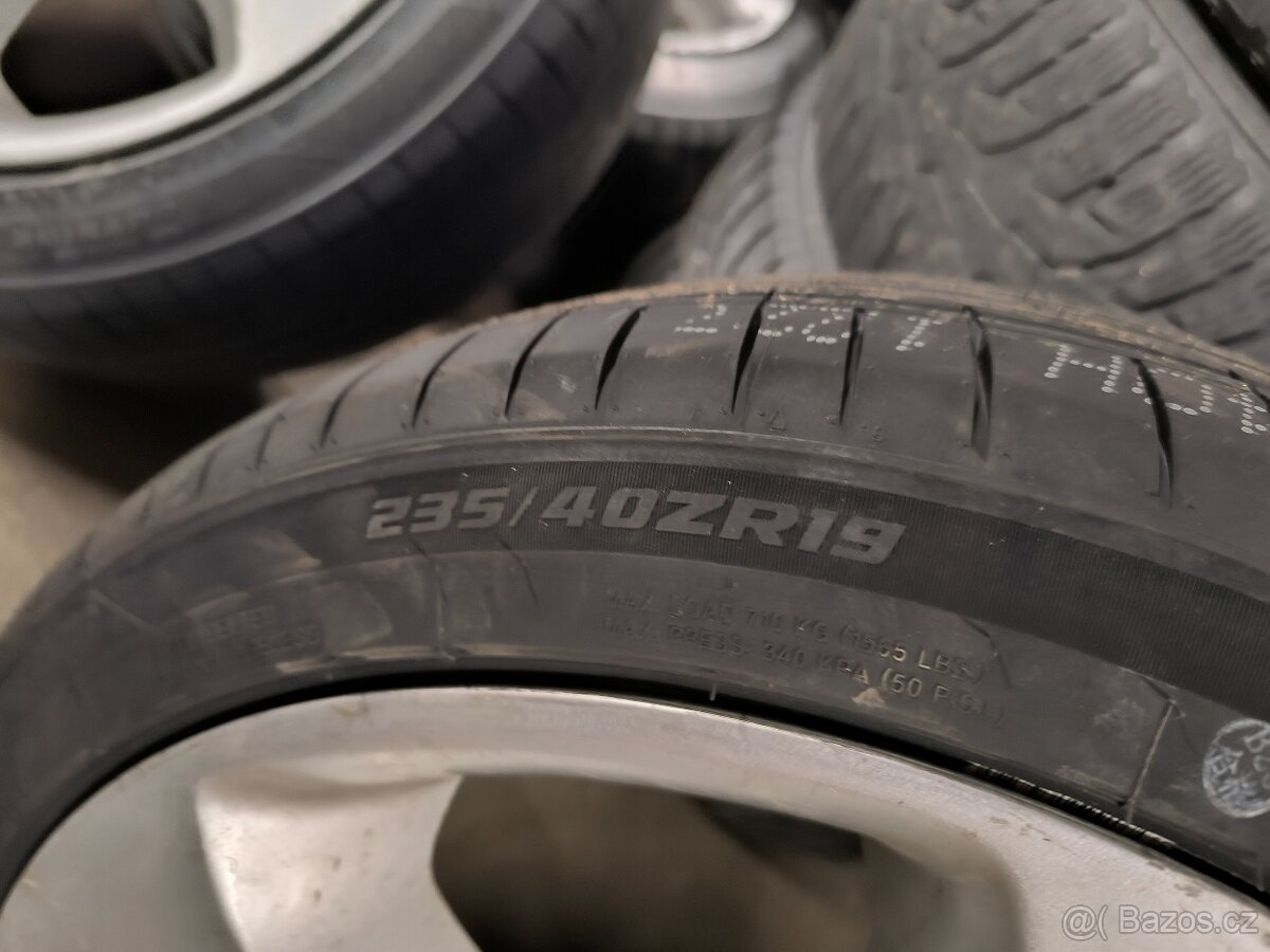 BMW kola dvourozměrné R19 5x120 72.6 X5 e60xd e61xd e330xd