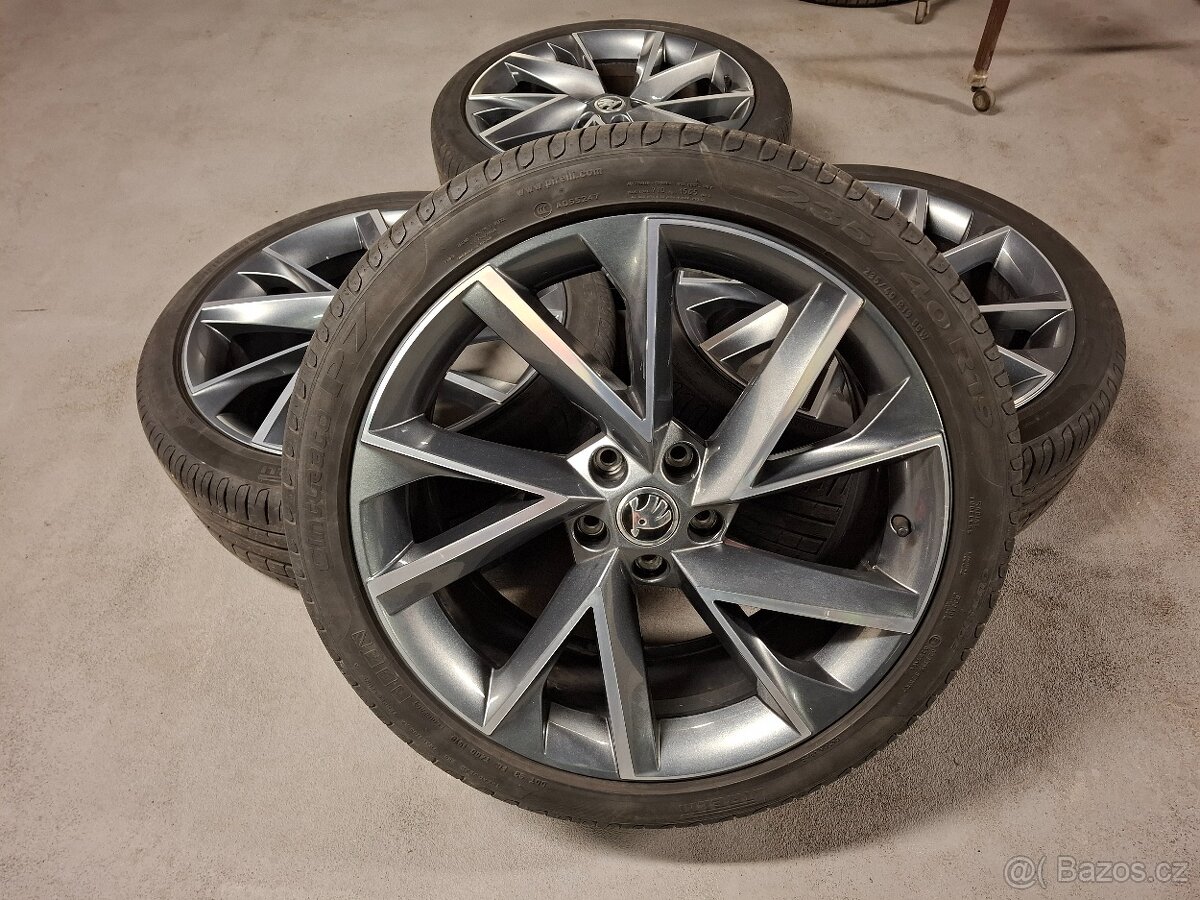 Alu kola 19" Škoda Superb Vega 5x112 s pneu 235/40R19
