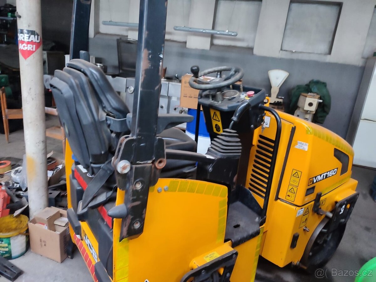 Prodám JCB válec 1,8 t