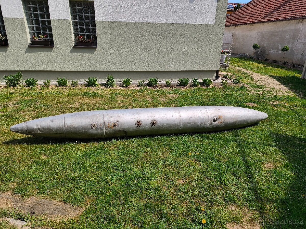 Přídavná palivová letecká nádrž Mig