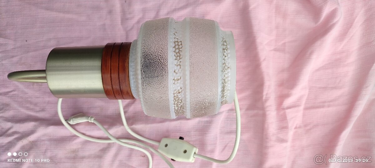 Retro nástěnná lampa