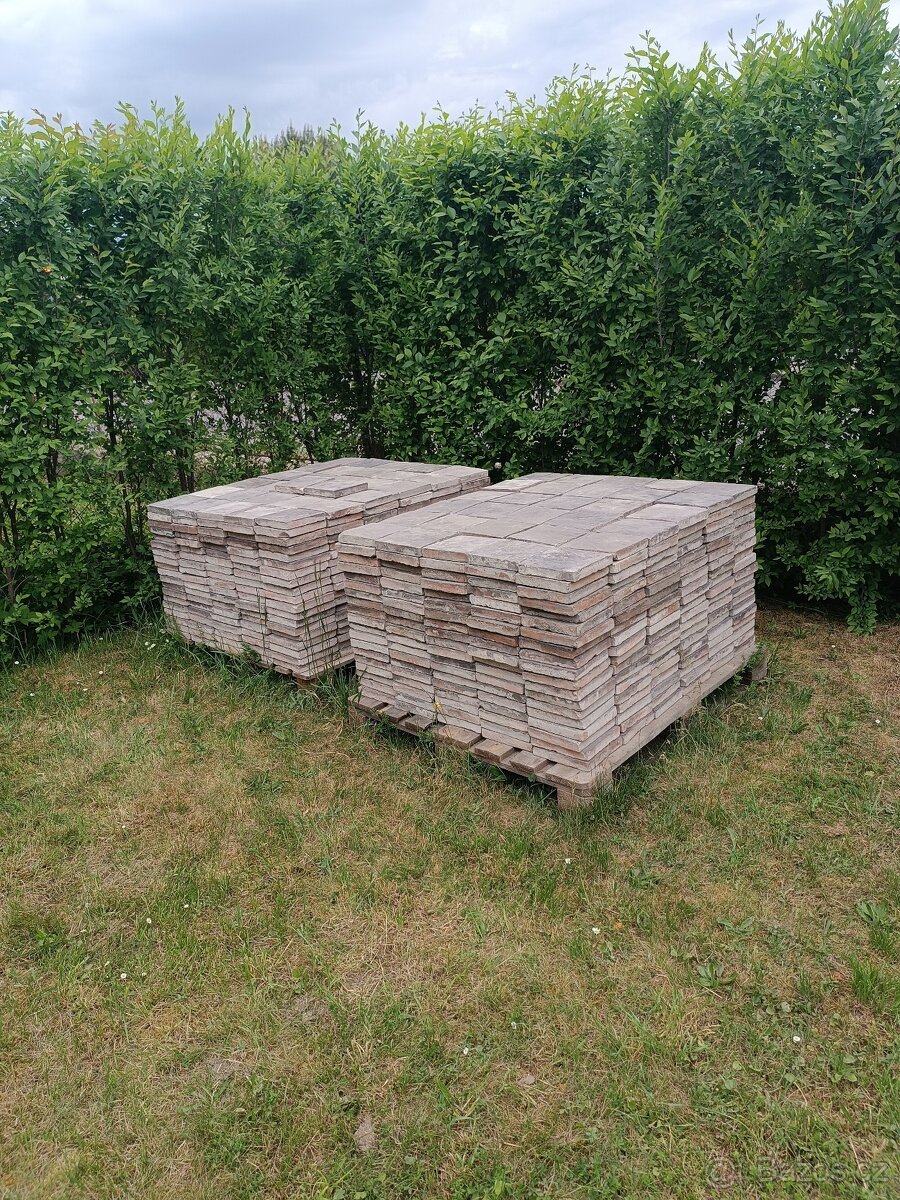 Prodám půdovky (cihlová dlažba ...
