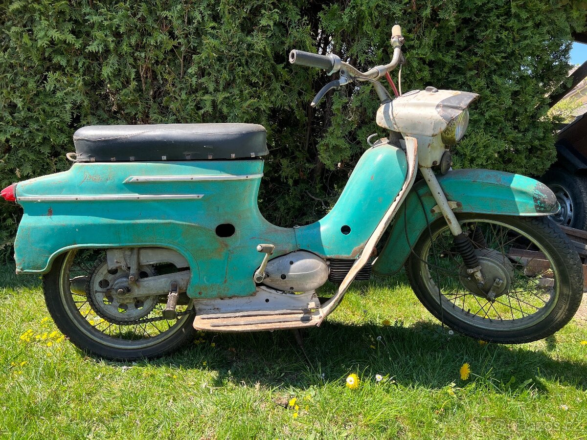 Jawa pionýr 05