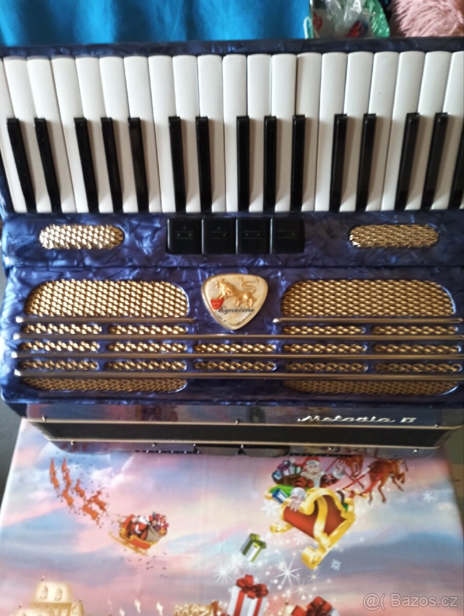 Akordeon Melodia II 80 basů