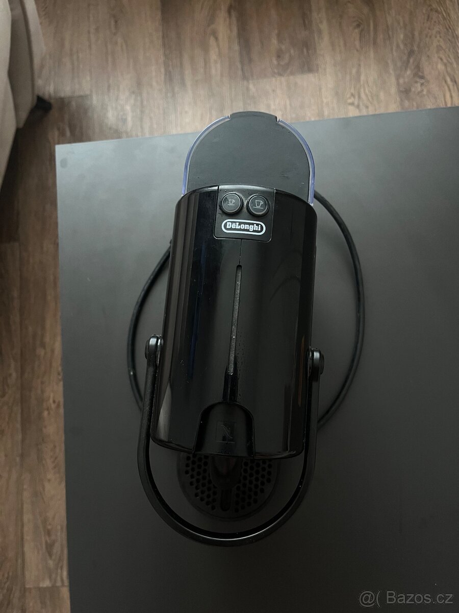 DeLonghi kapslový kávovar