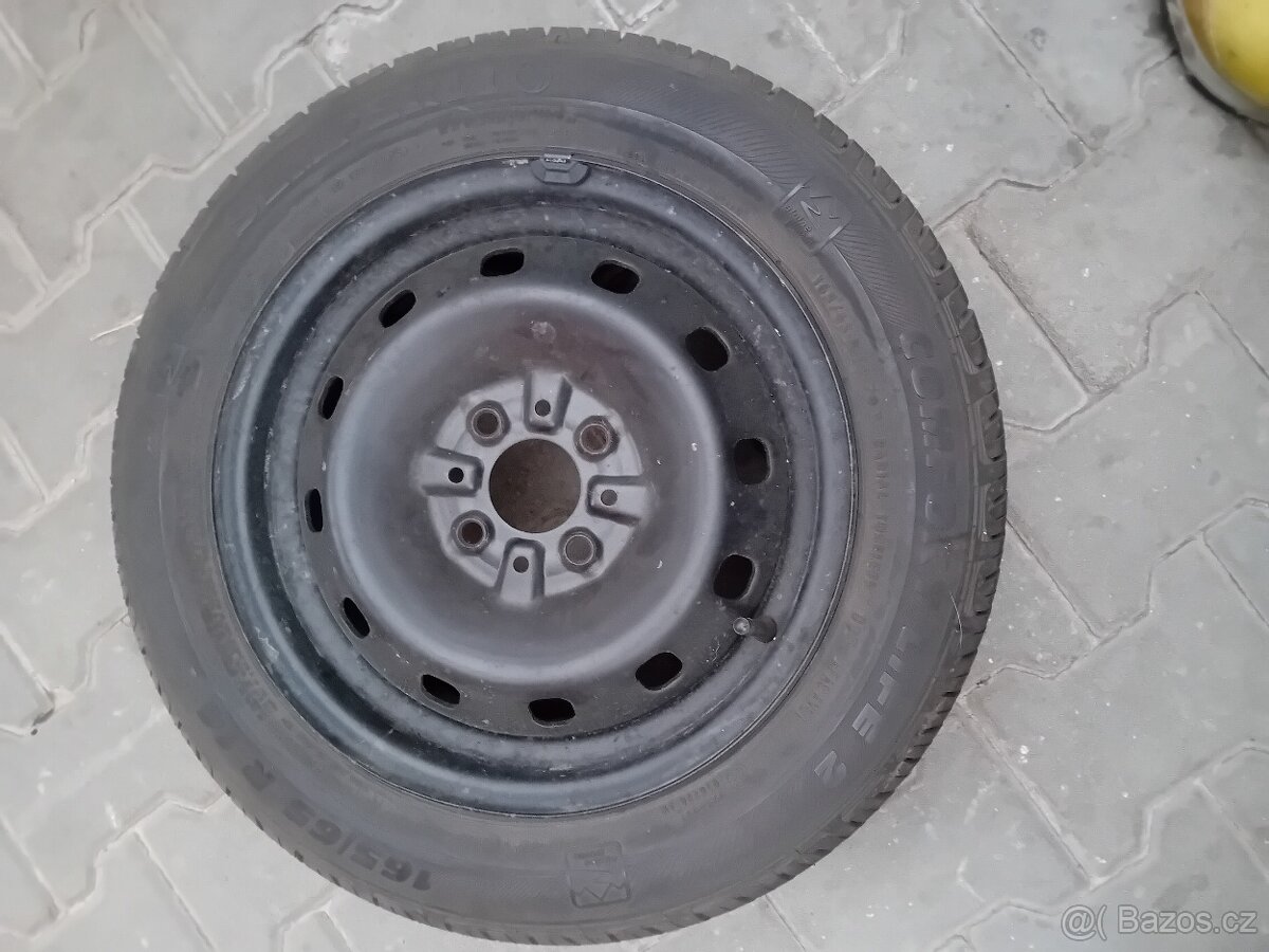 Pneu 165/65r14 .semperit