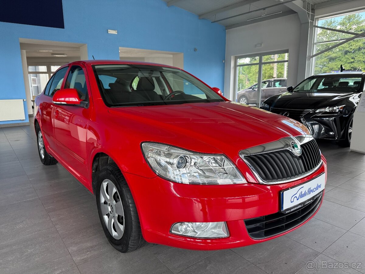 Škoda Octavia 1,2 1.MAJ,SERVISKA,ČR