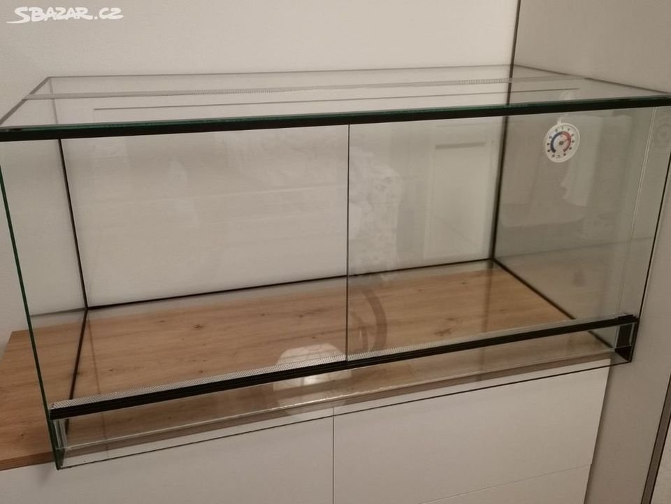 Maxi terárium 150x50x50 cm s výztuhou – možnost dovozu
