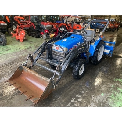 Malotraktor Iseki s čelním nakladačem