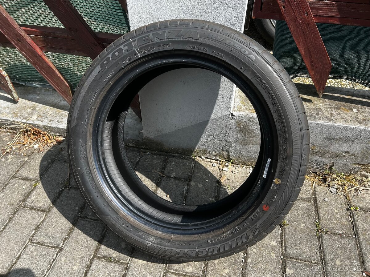 LETNÍ Bridgestone potenza 175/55 R15 77V RE050A