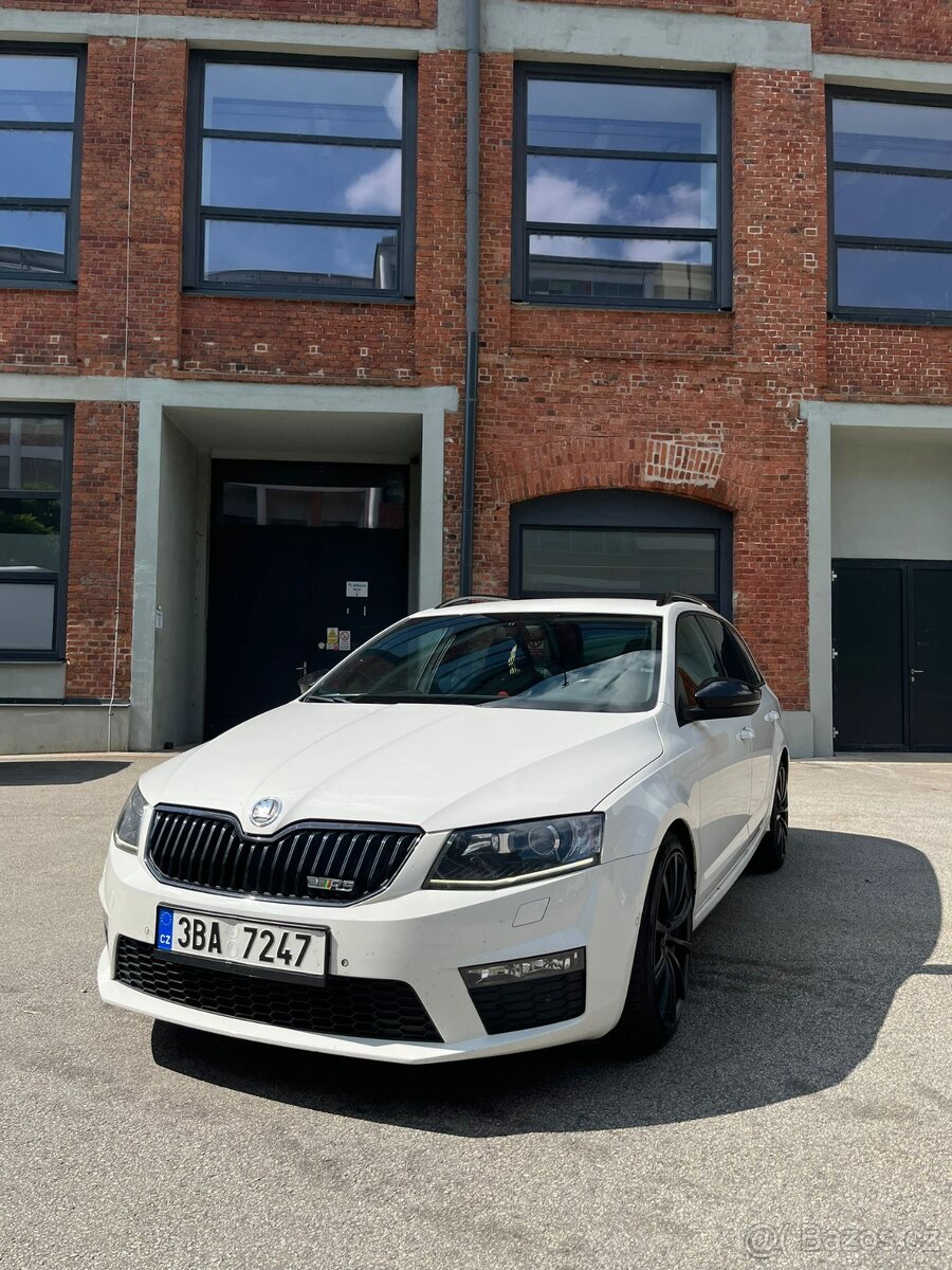 Škoda Octavia RS 3 III, parking autopilot, 18" ALU